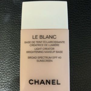 Chanel Le Blanc Brightening Makeup Base